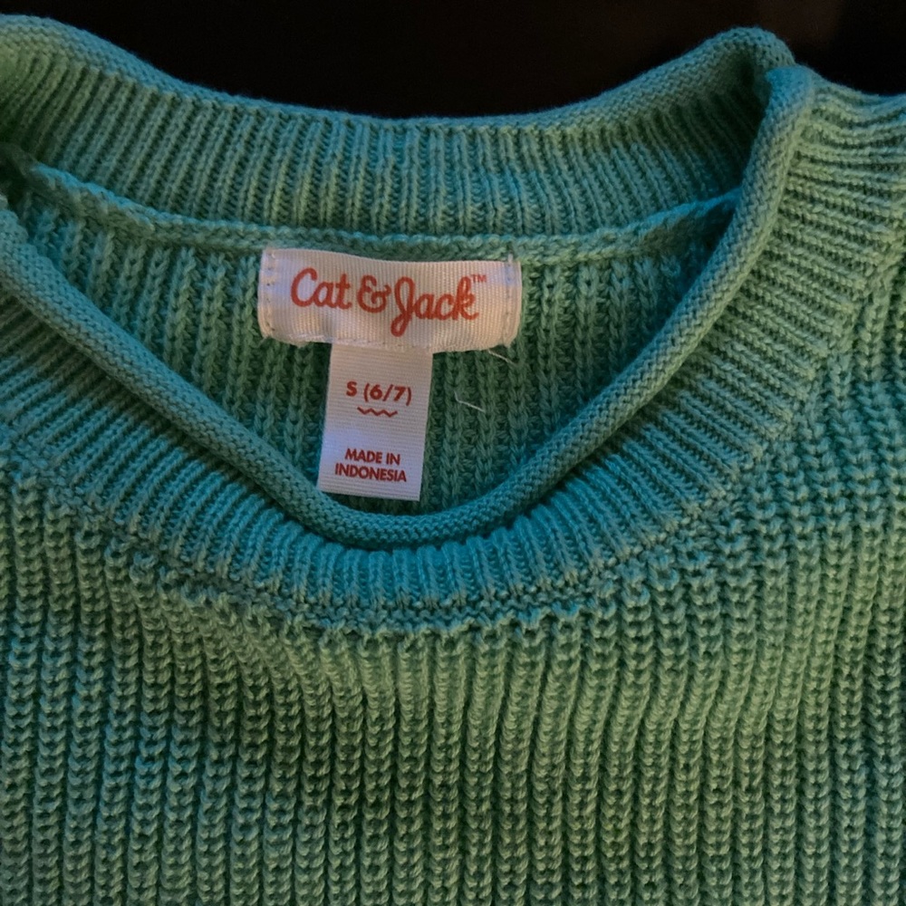 Cat & Jack long sleeve pull over shaker sweater